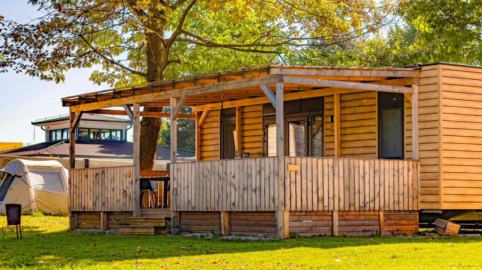Camp Velenje Hotel Bagian luar foto