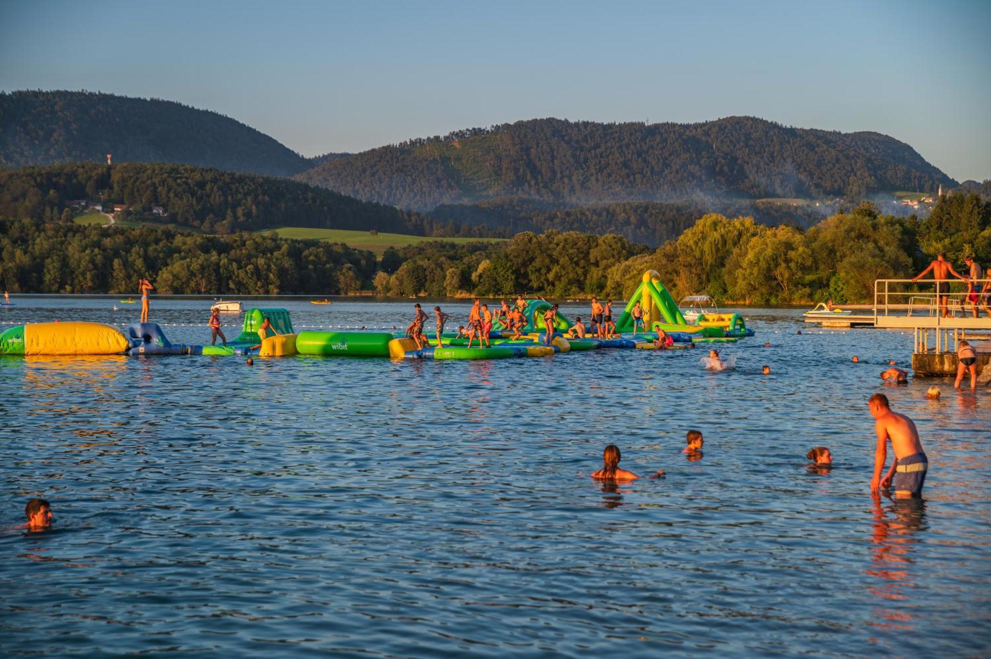 Camp Velenje Hotel Bagian luar foto