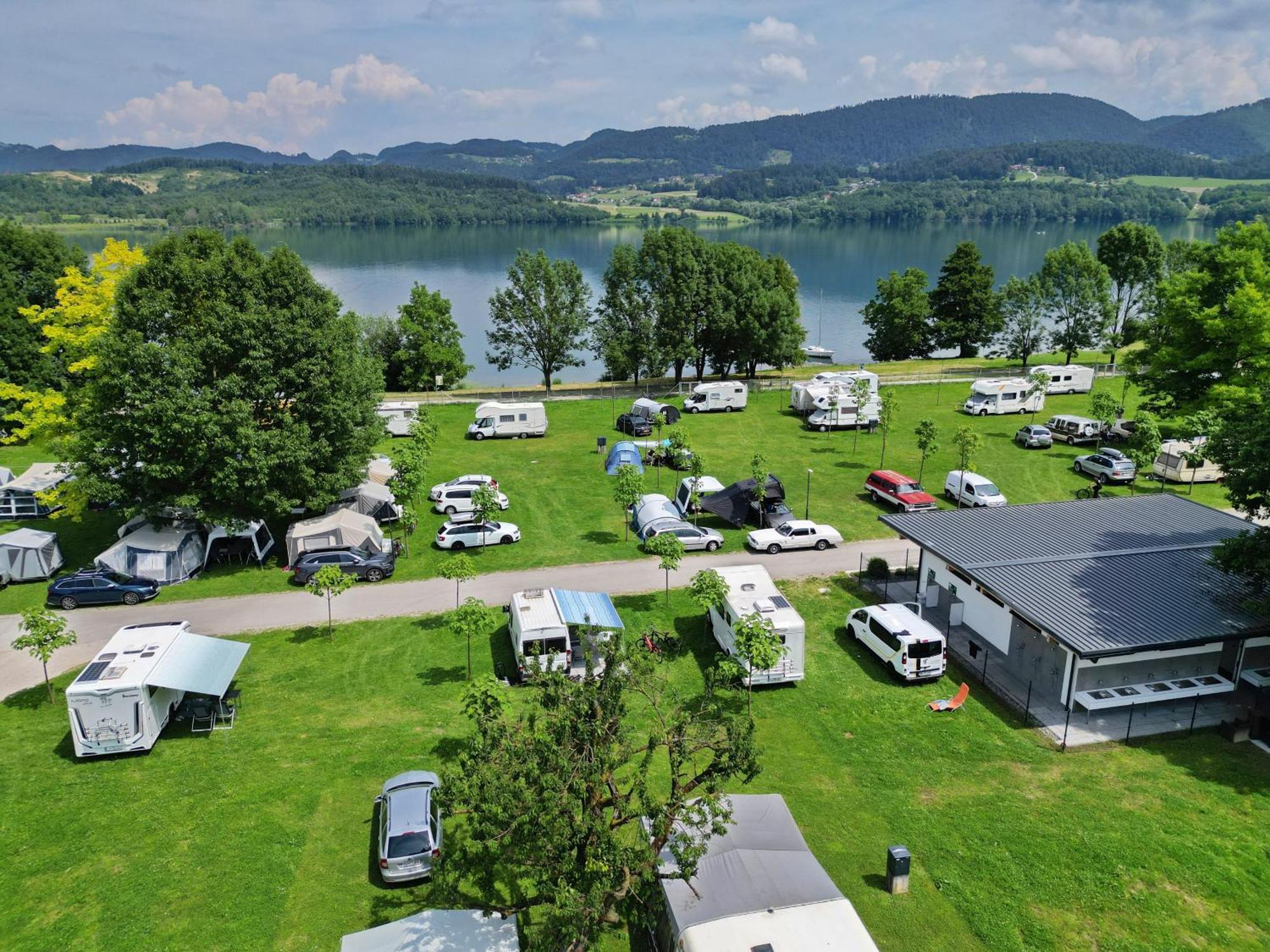 Camp Velenje Hotel Bagian luar foto